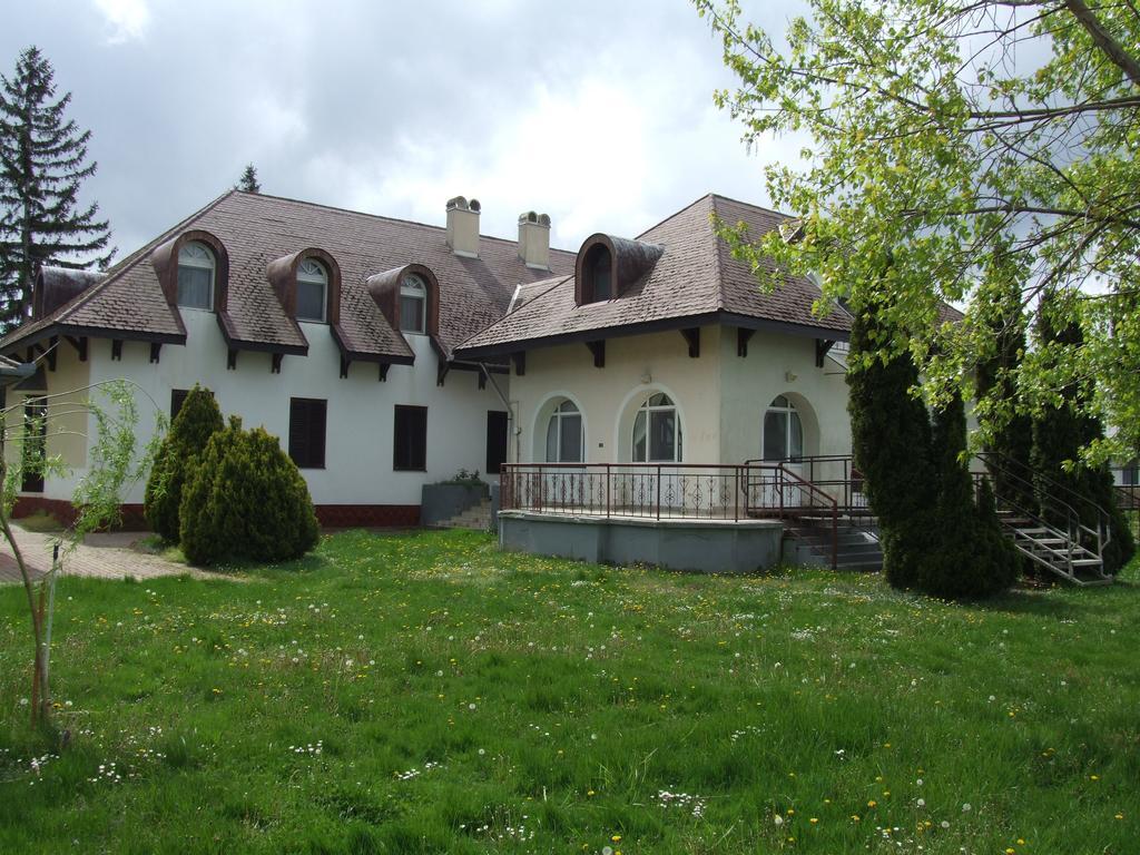 Aranyhid Hotel Balatonboglár エクステリア 写真