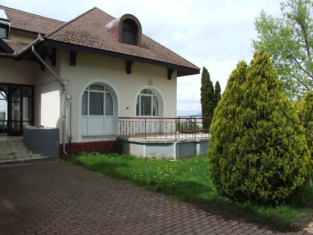 Aranyhid Hotel Balatonboglár エクステリア 写真