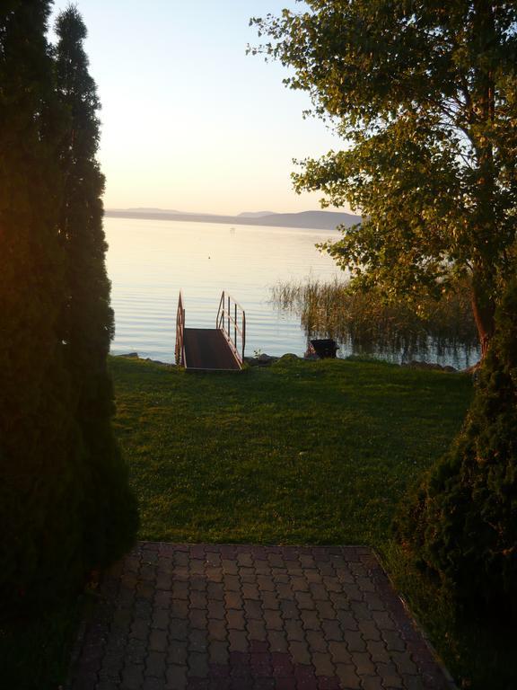 Aranyhid Hotel Balatonboglár エクステリア 写真